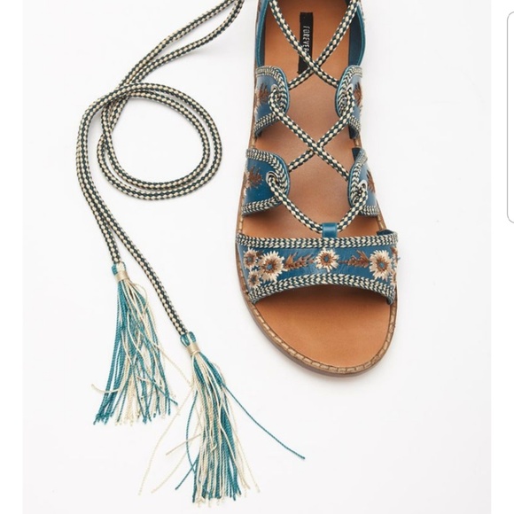 Forever 21 Shoes - ⚡MOVING SALE! F21 Embroidered Lace Up Sandals